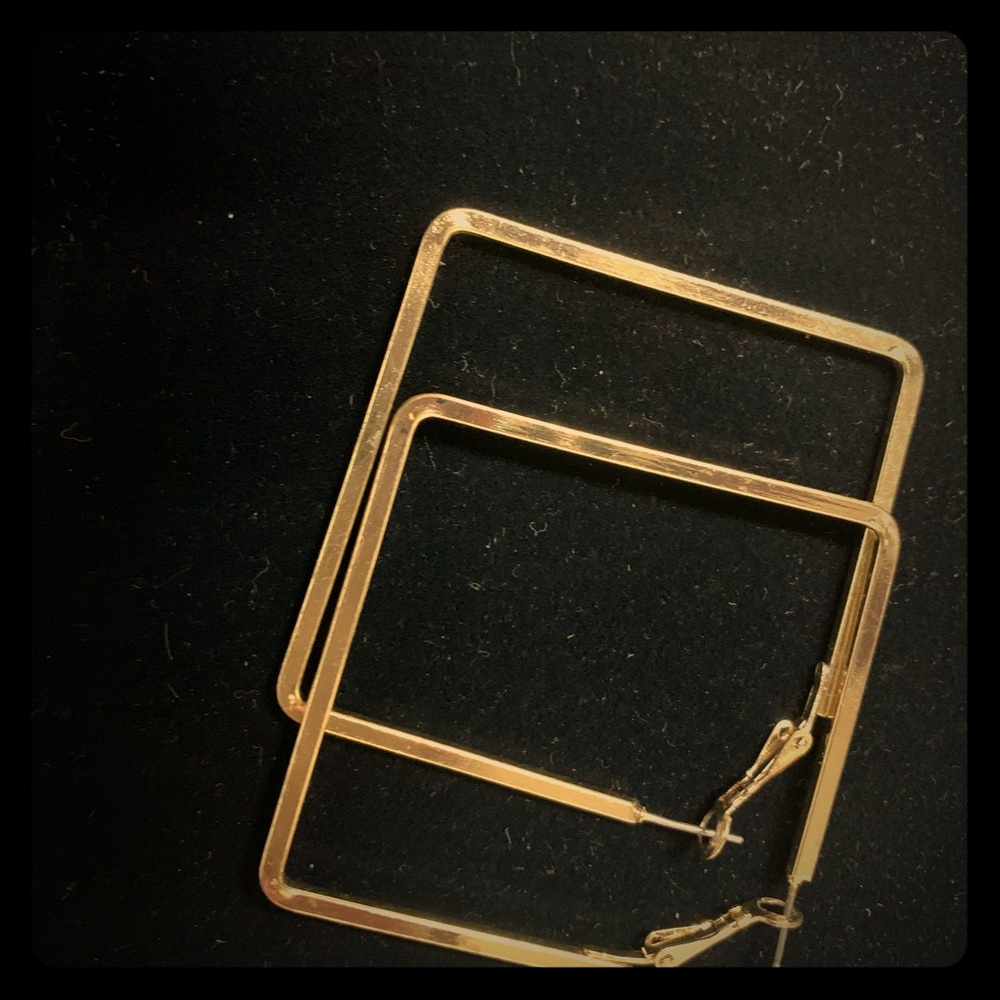 Gold plated square earrings